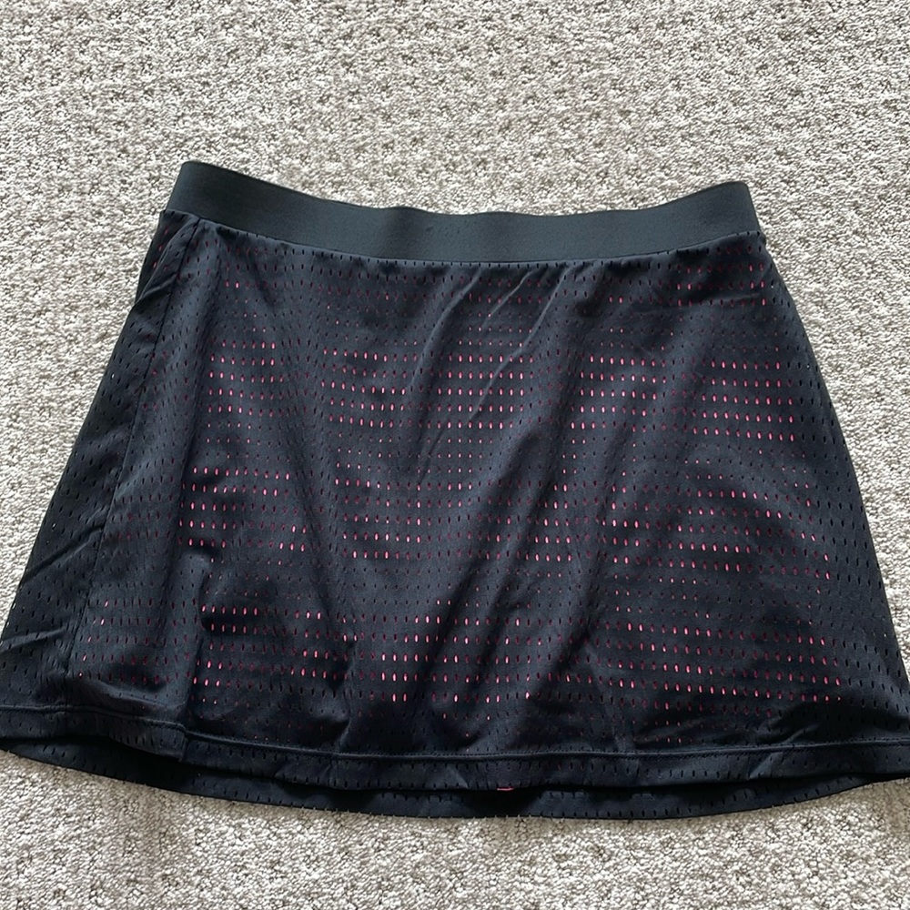 Tail activewear skirt